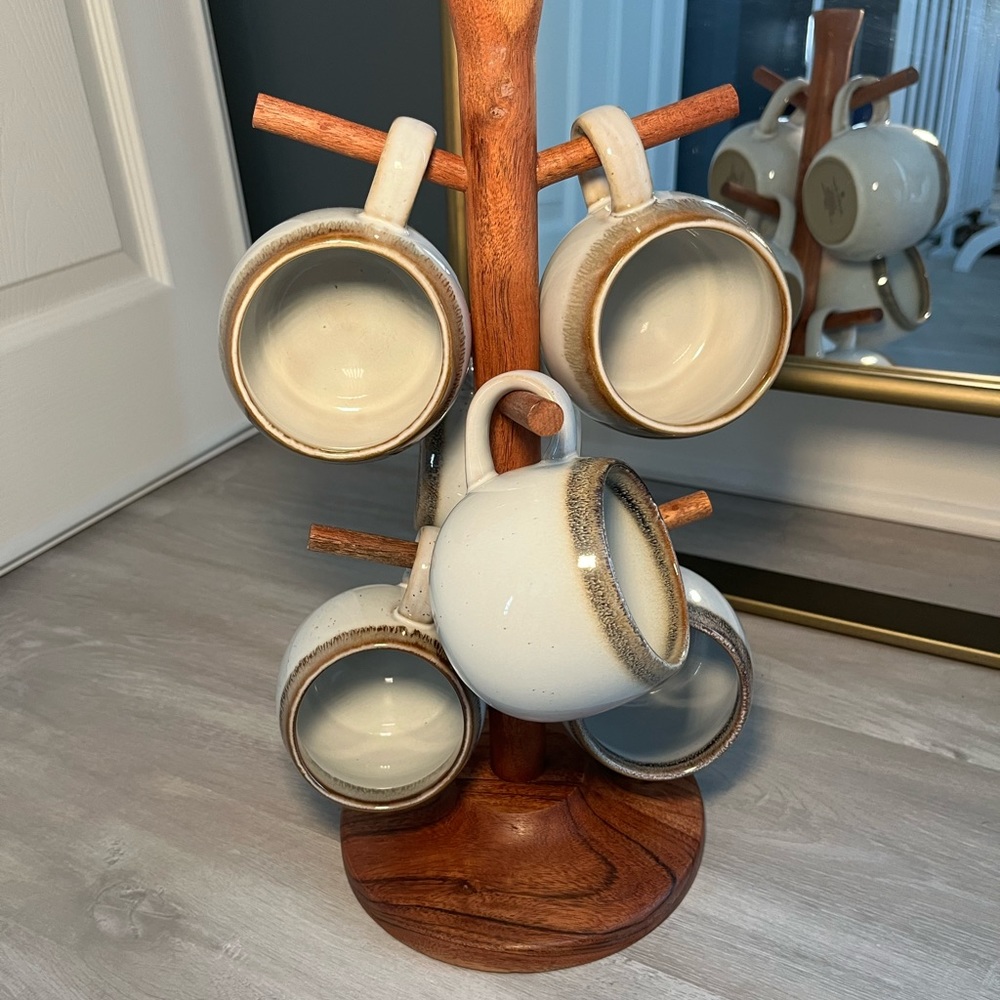 Hearth & Hand- Magnolia (Target) 6 mugs & cup stand
